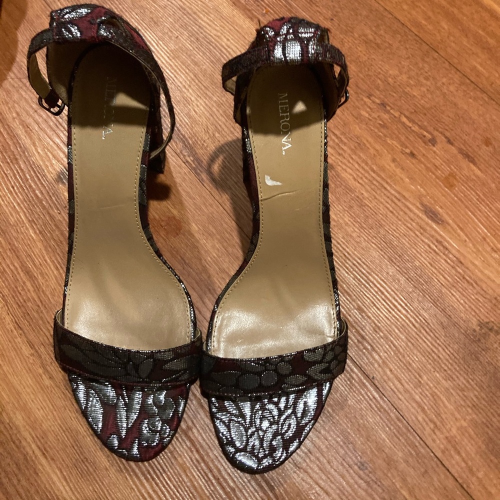 Red/silver high heel with straps